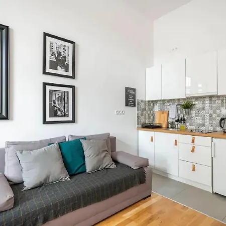 Uroczy Obok Opery I Dworca Glownego Z Netflix Apartment *