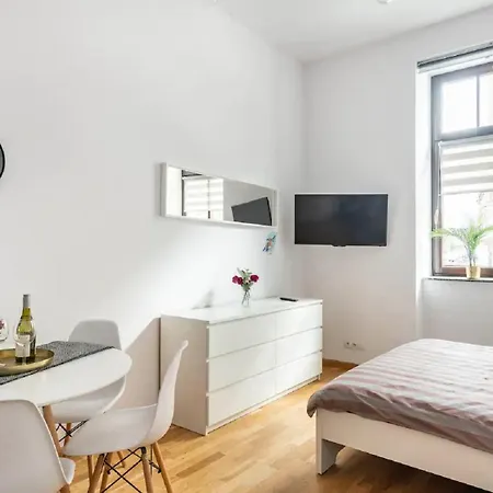 Discover - 5 Borowickiej St - Next To Opera And Unity Centre * Krakow