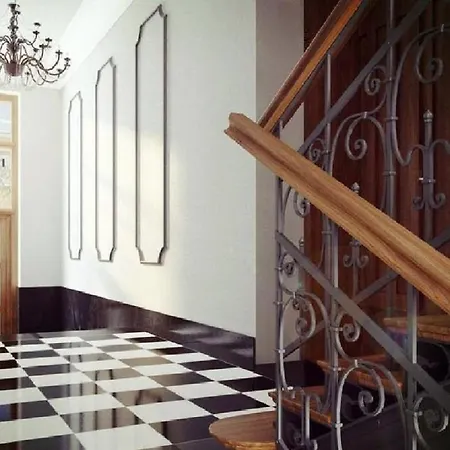 Discover - 5 Borowickiej St - Next To Opera And Unity Centre Apartment *