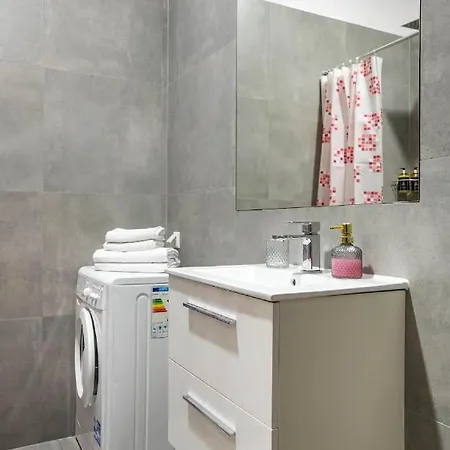 Appartement Discover - 5 Borowickiej St - Next To Opera And Unity Centre